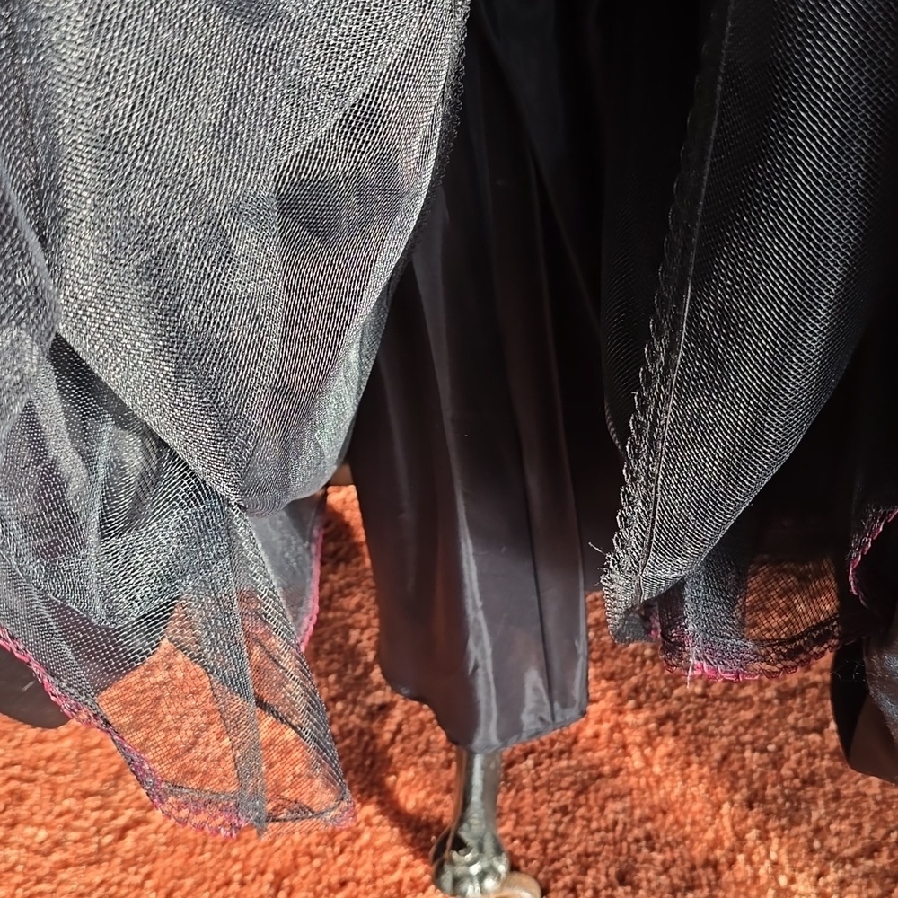 Cattiva New York - Vintage Black Beaded Lace Evening Gown​​ - Picture 10 of 14